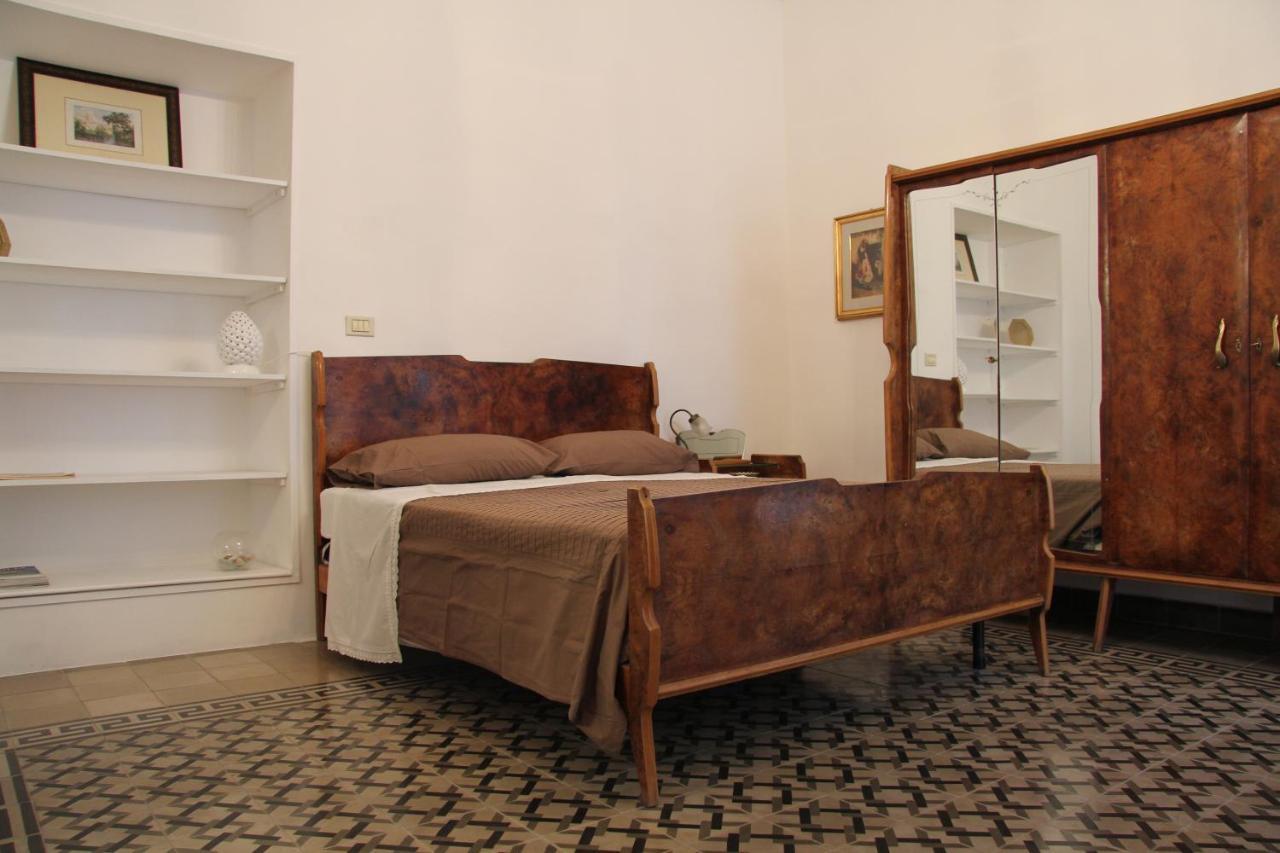 Casa Vacanza Icaros, Ortigia Hictoric Center, 200 Mt From The Beach Siraküza Dış mekan fotoğraf