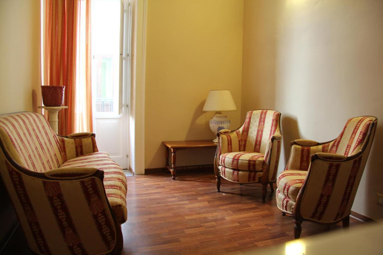 Casa Vacanza Icaros, Ortigia Hictoric Center, 200 Mt From The Beach Siraküza Dış mekan fotoğraf